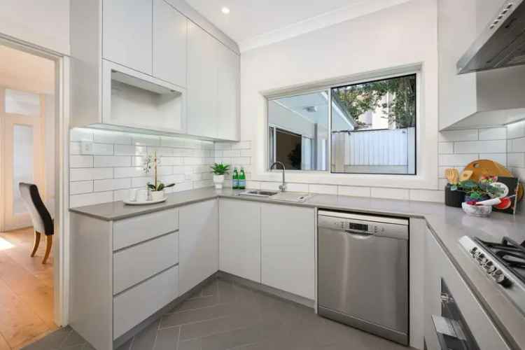 Stunning Dual-Living Home in Wahroonga - Family Compound or Investment Opportunity