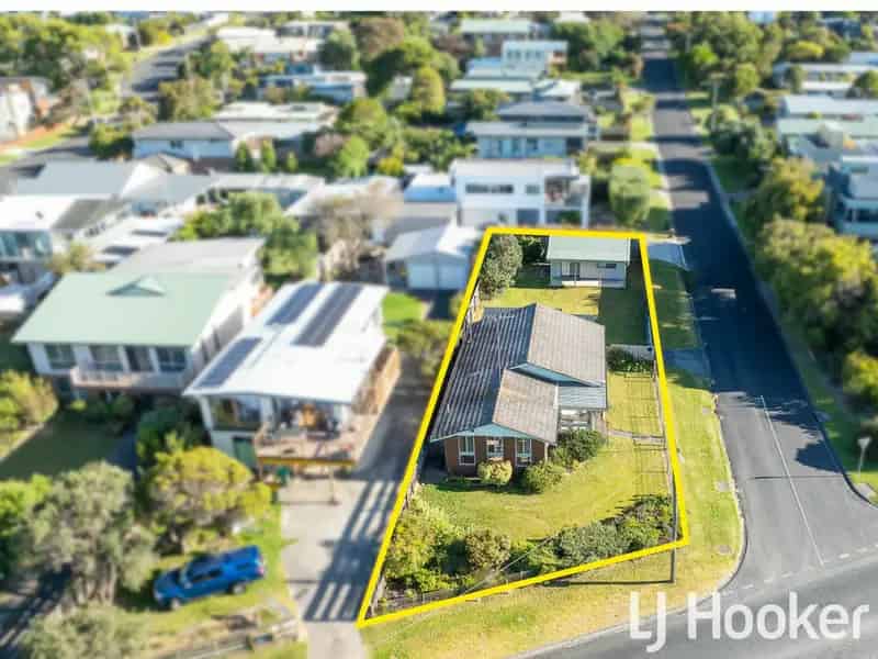 House For Sale , 35, The Esplanade, Inverloch, Victoria