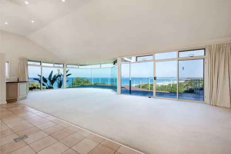 Spectacular Home on Woolgoolga Headland