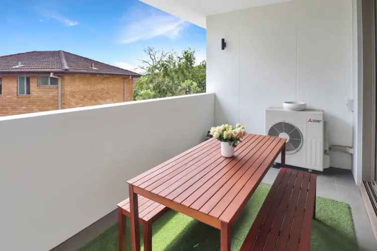 Rent Modern One Bedroom House in Sydney with Balconies and Secure Parking