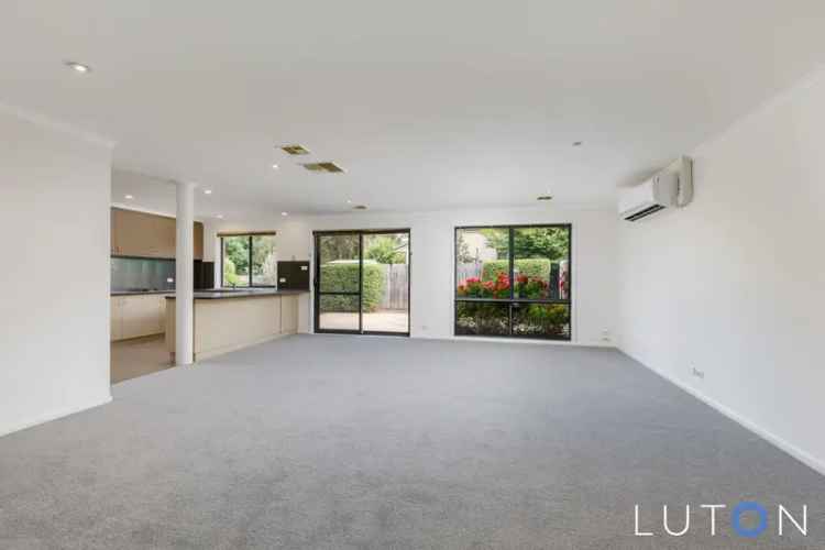 House For Rent in District of Tuggeranong, Australian Capital Territory