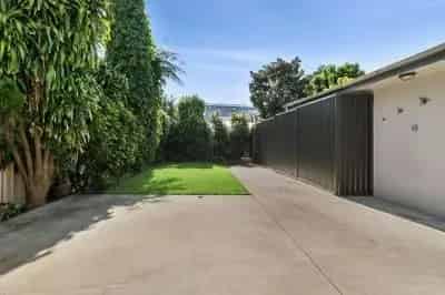 4 rooms house of 493 m² in Sydney