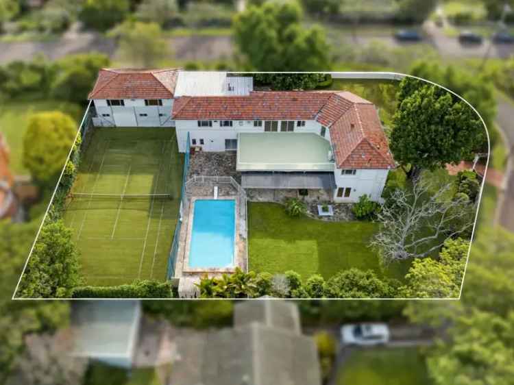 Expansive 2,466sqm residence with pool & tennis court