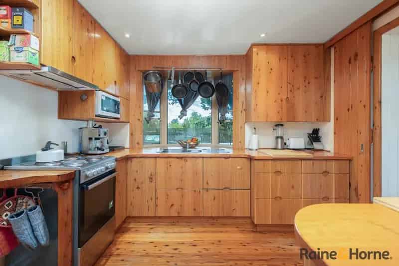 House For Sale , 11, Claude Street, Armidale, New South Wales