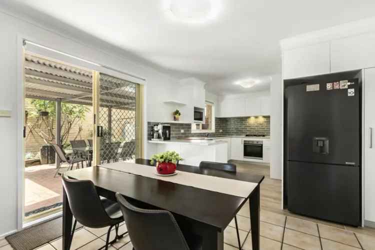 House For Sale in District of Gungahlin, Australian Capital Territory