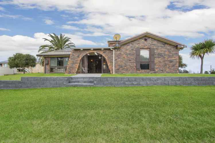 House For Sale in Boorowa, New South Wales