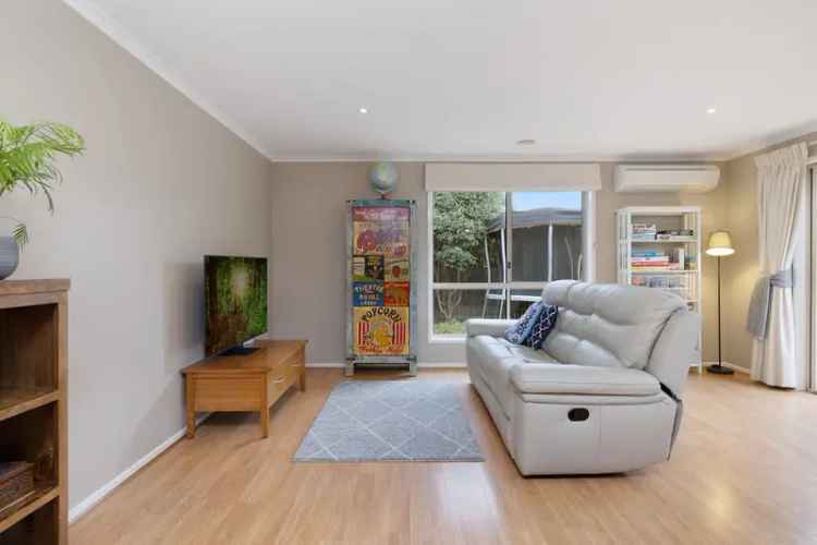 Lease Family Home in Watson with Modern Features and Great Garden