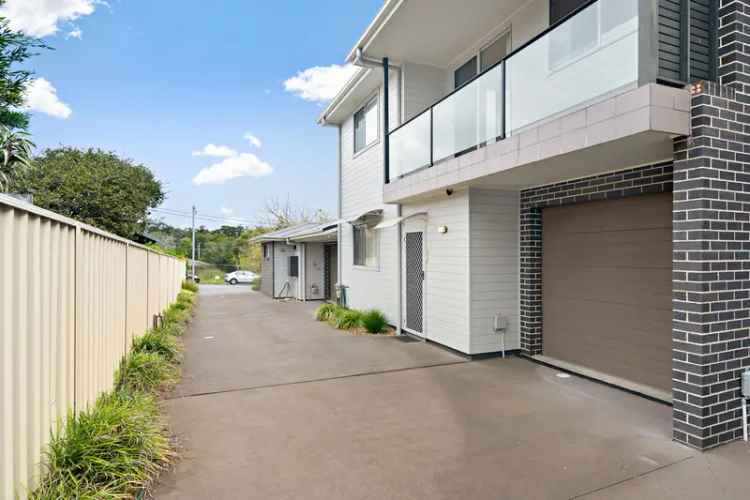 Real Estate For Sale - 2/33 Melbourne Street - East Gosford , NSW