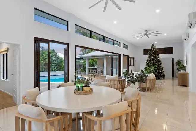 Grand Tropical North Queensland Home Perfect for Entertaining