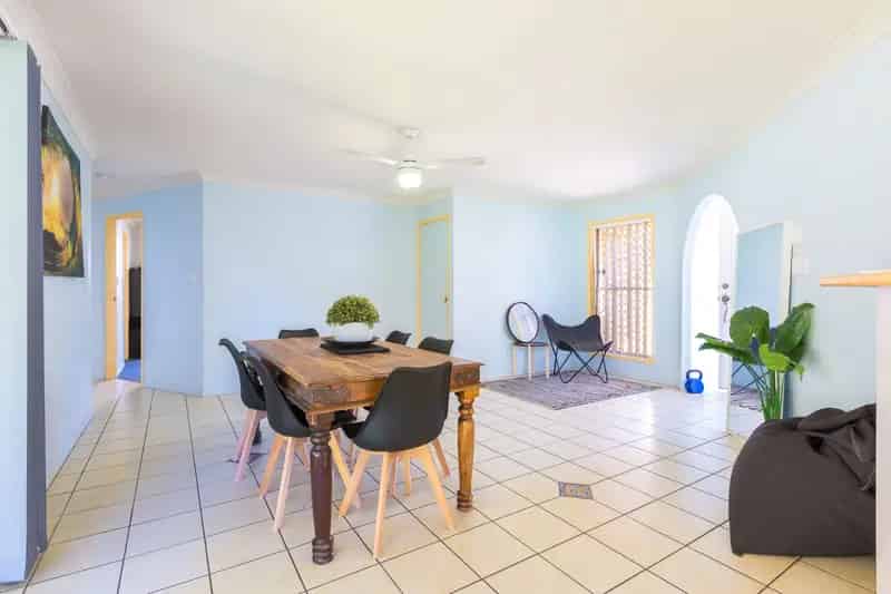 LARGE FAMILY HOME IN ORMEAU HILLS