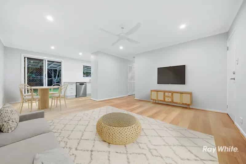 Renovated Home in Sought-After Sherwood Forest Pocket. Flat 693m2 block. Walk to JPC