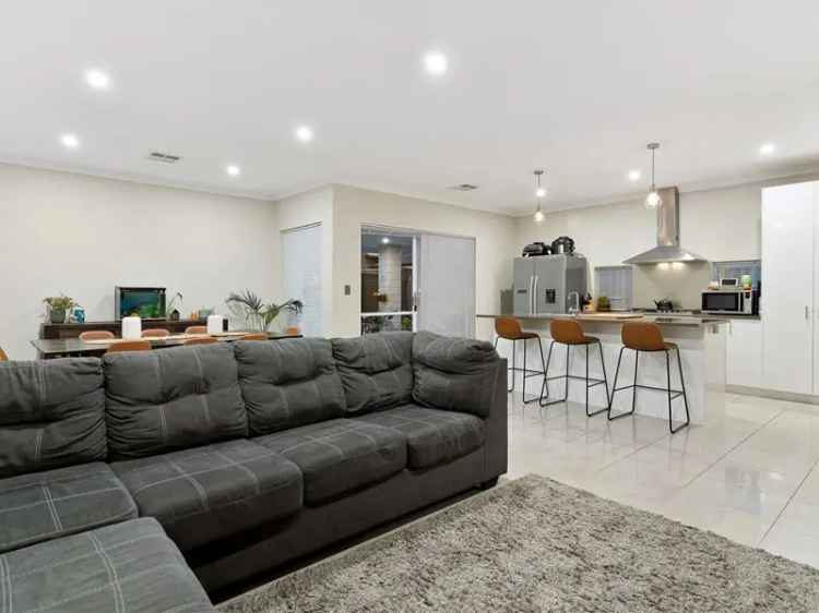 House For Sale in Baldivis, Western Australia