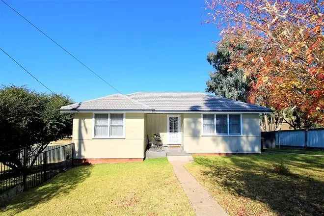 House For Rent in Bathurst, New South Wales