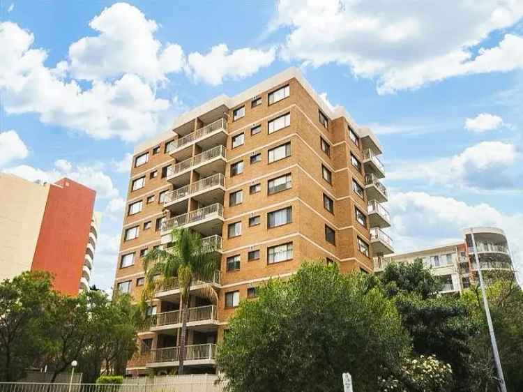 Parramatta 2 Bed Apartment For Lease Near Transport Schools Shops