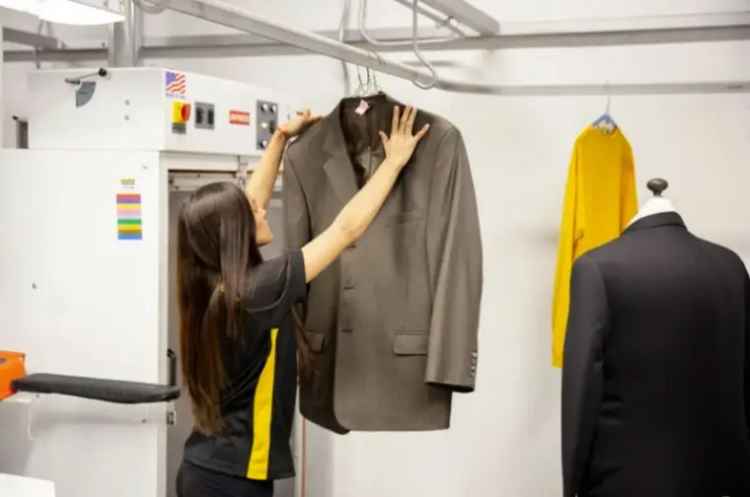 Long and well-established dry cleaning and alterations business for sale