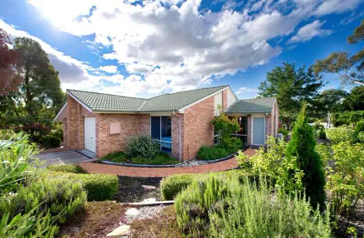 House For Sale in District of Gungahlin, Australian Capital Territory