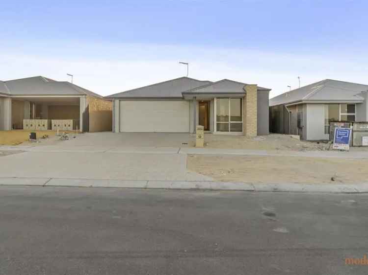 Brand New 3 Bedroom 2 Bathroom Home Amberton Beach Estate