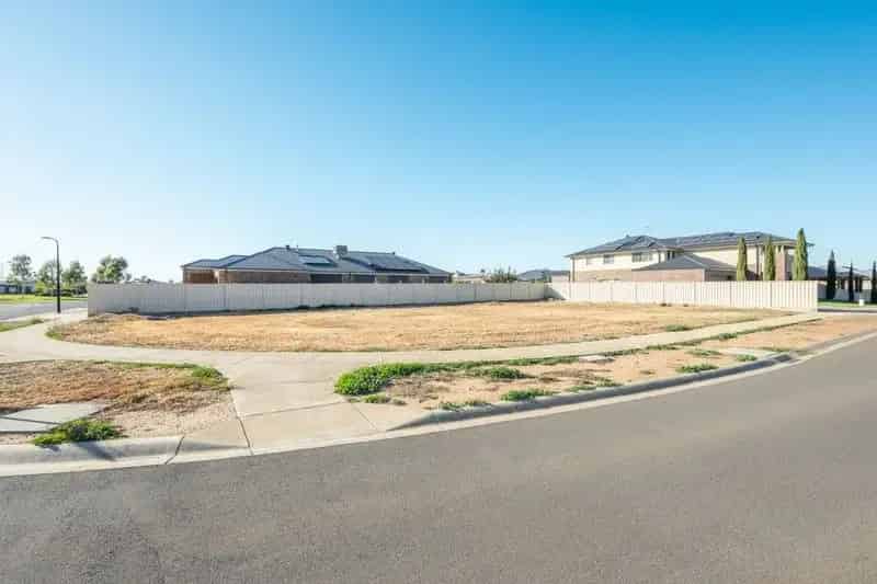 Prime Corner Block in Sought-After Northside Estate