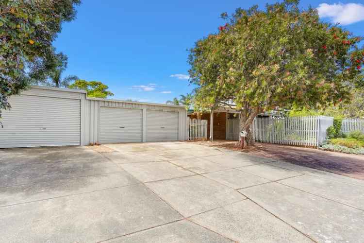 House For Sale in Mandurah, Western Australia