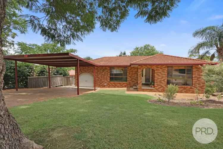 Charming & Spacious Family Home!