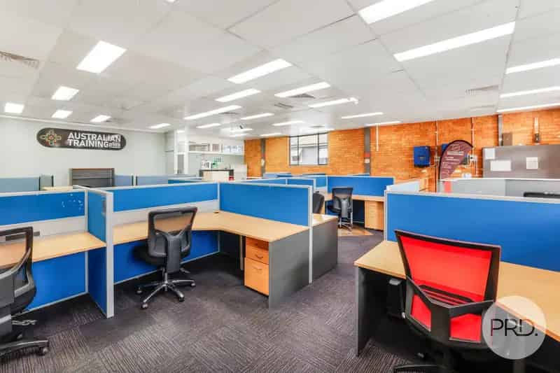 Central Position, Open Plan + Meeting Rooms.