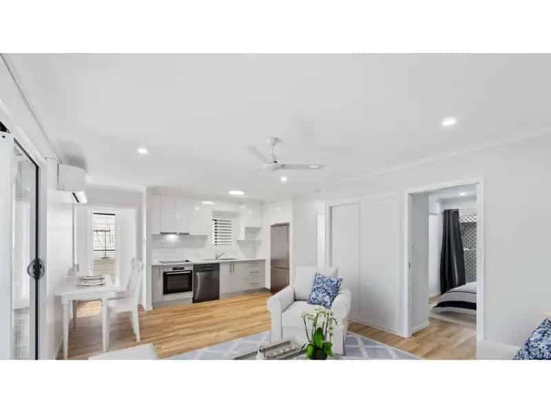 Modern 2 Bedroom Unit