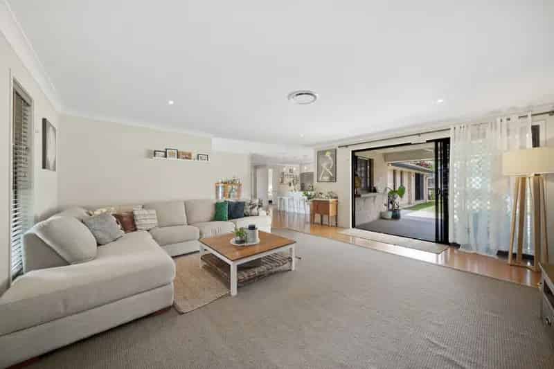 Real Estate For Lease - 16 Koel Court - Warner , QLD