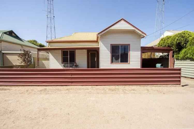 3 Bed Villa Close to Amenities - Great Investment