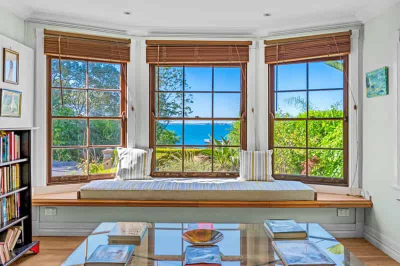 REGAL - EUROPEAN FLAVOUR + GLISTENING WATERVIEWS