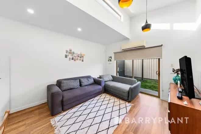 Apartment For Sale , Melbourne, Victoria