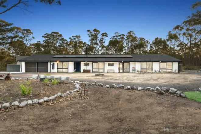 House For Sale , 9, Bull Mallee Road, Shire of Moorabool, Victoria