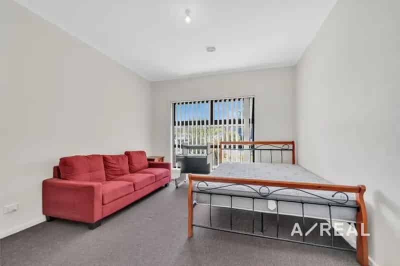 3 rooms house of 130 m² in Melbourne