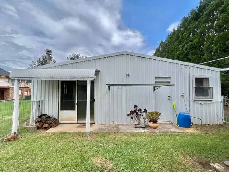 Rent Granny Flat in Orangeville with Modern Features and Off Street Parking