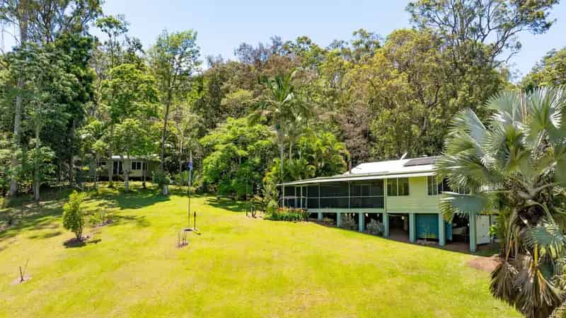 Buy Off Grid Homes in Bella Creek with Stunning Nature Views