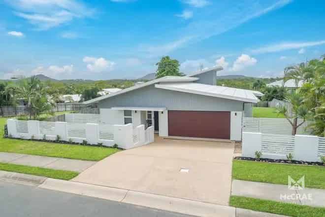 House For Sale , 7, Lorraine Court, Melbourne, Victoria