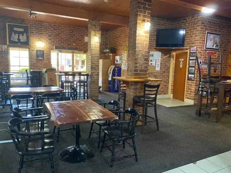 Freehold Hotel for Sale - Ploughmans Rest Hotel, Wongarbon (approx. 18km from Du