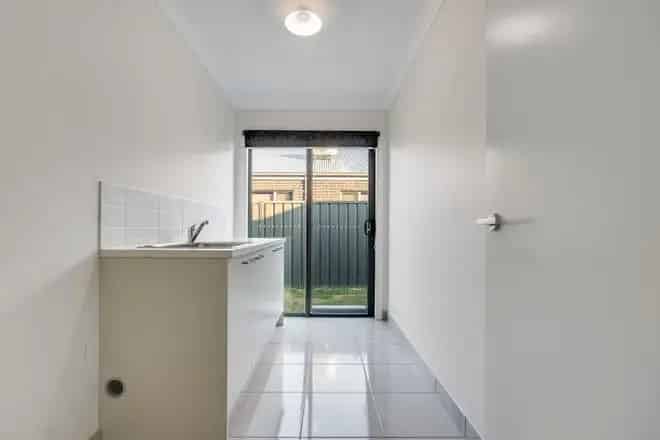 House For Rent , 56, Cuthbert Street, Melbourne, Victoria