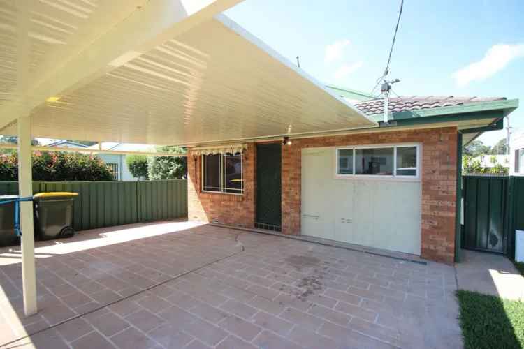 4 Bed House For Lease Edgeworth NSW