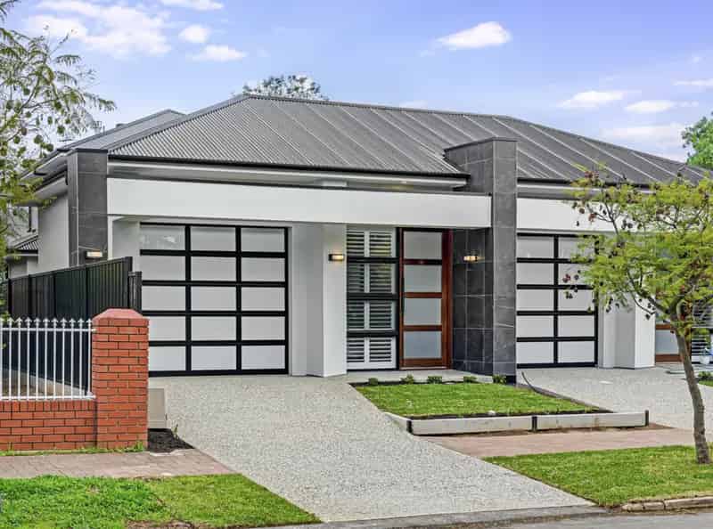 Flawless Urban Oasis Arm's Reach To The Iconic Norwood Parade
