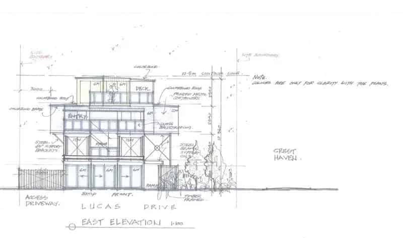 Commercial Buy Opportunity on Lamb Island with 625m2 Corner Block