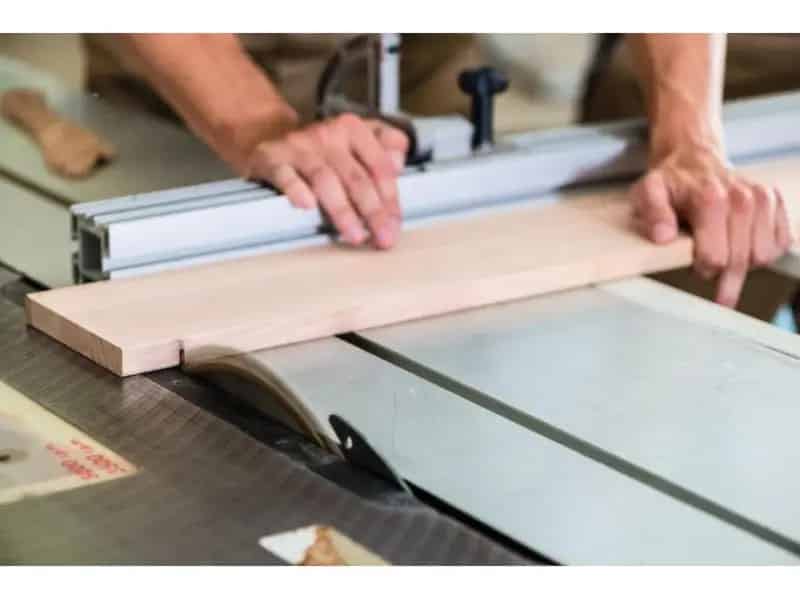 21211 Well-known Cabinet Making Business  WIWO SALE