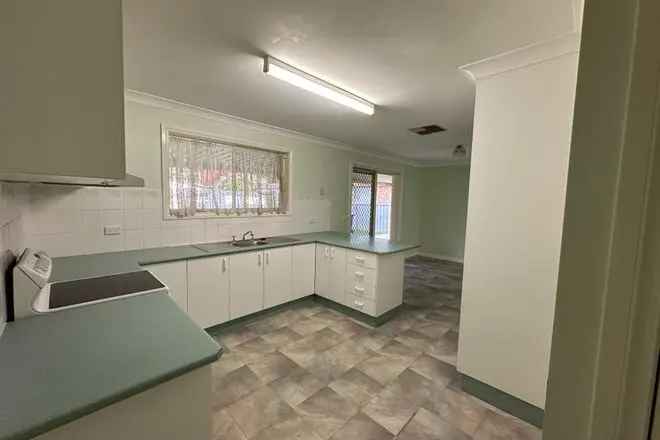 House For Rent in Tumut, New South Wales