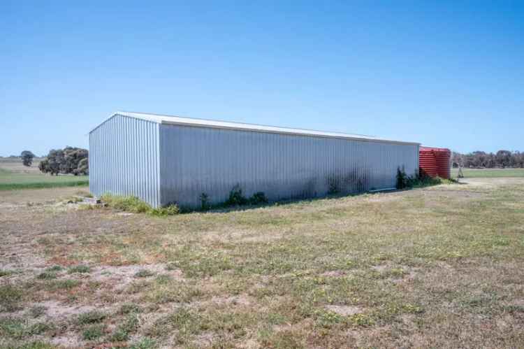 42 Acres Lower Norton Mt Arapiles Views Garage Shed Planning Permit