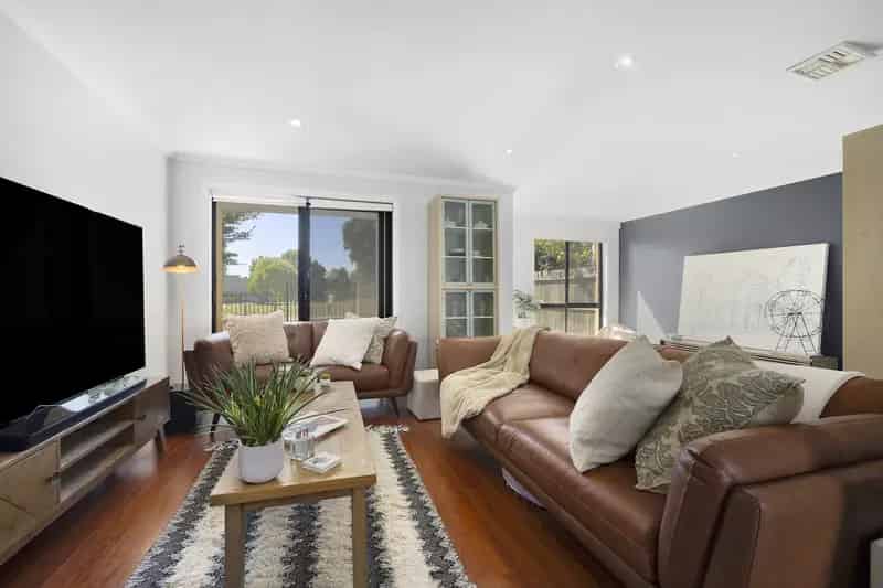House For Rent , 80, Mary Gillespie Avenue, District of Gungahlin, Australian Capital Territory