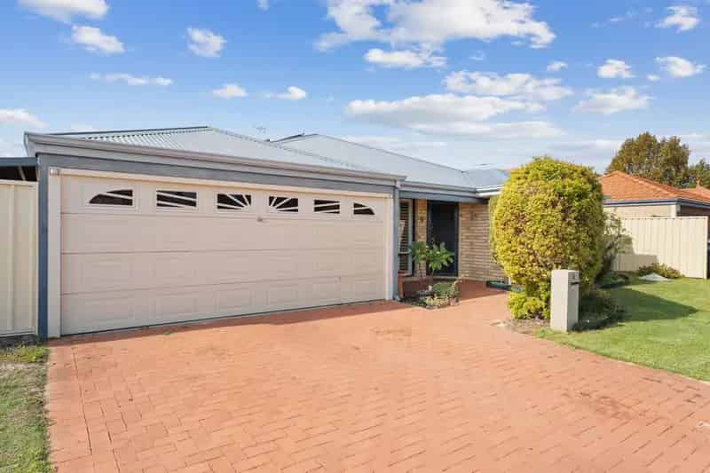 Modern Family Living in the Heart of Port Kennedy
