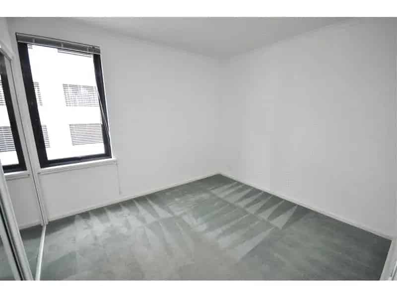 This Spacious Two Bedroom Apartment Situated On The 4Th Floor!