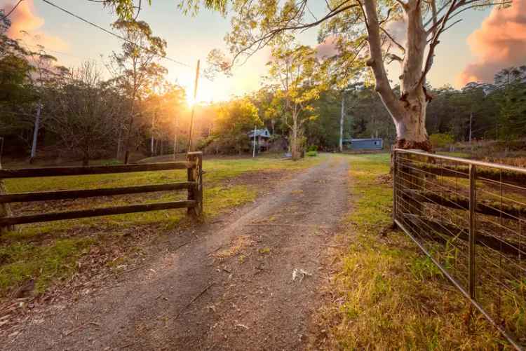 10-Acres of Breathtaking Country Paradise!!!!