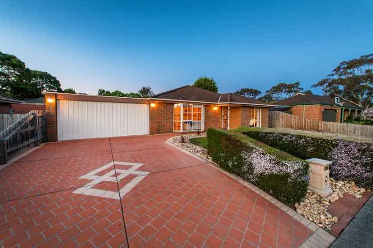 FAMILY HOME IN SIMPLY STUNNING CONDITION