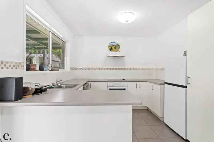 House For Sale in Airlie Beach, Queensland