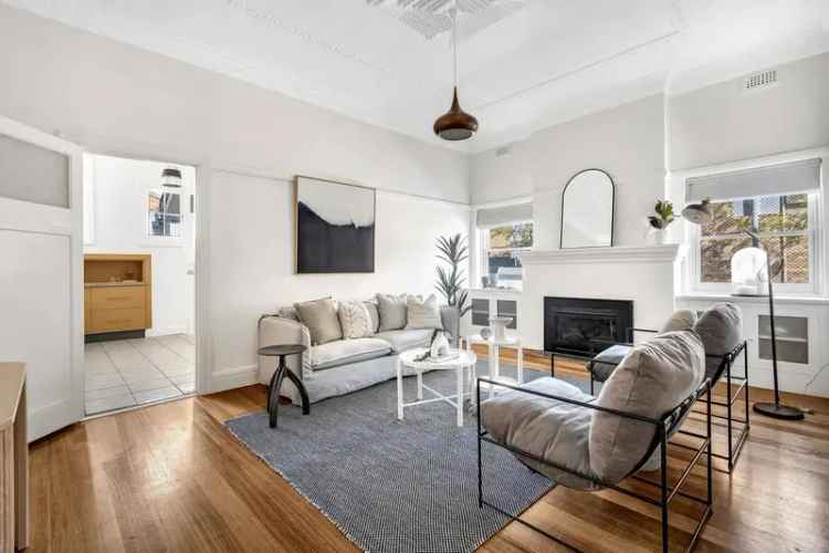 House For Sale in Melbourne, Victoria